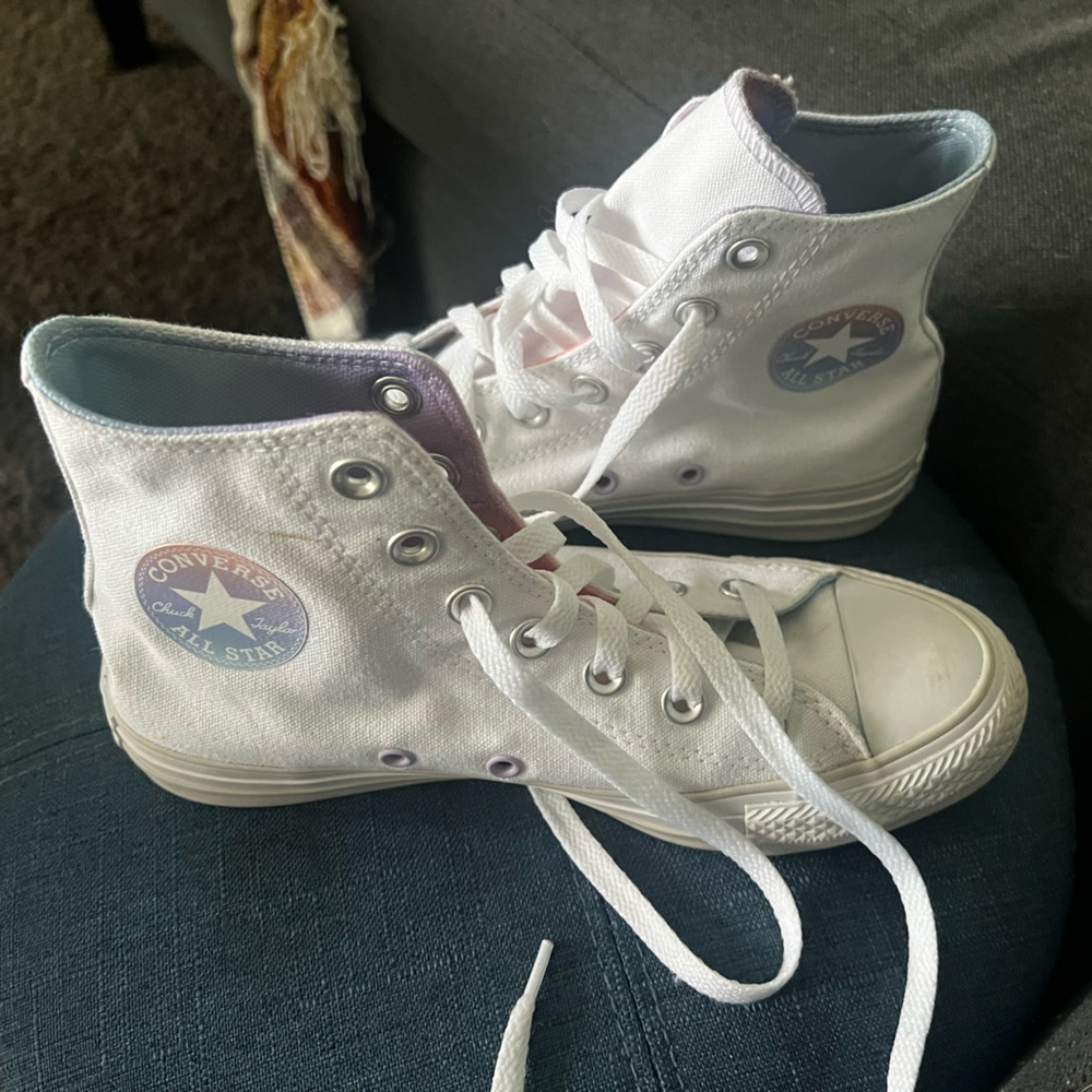 Converse High Tops Sz5